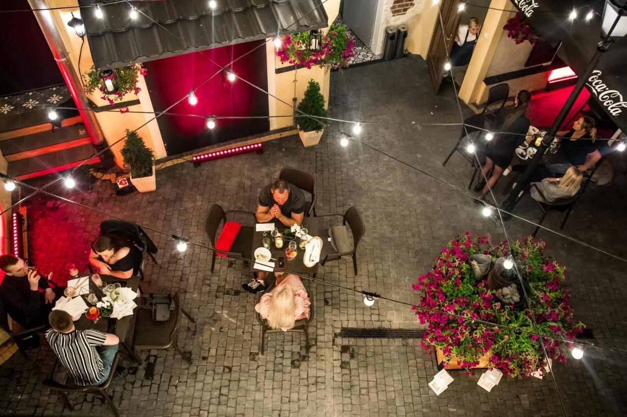 格利维策戴蒙特广场酒店 格利维采 外观 照片